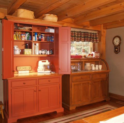working_pantry_full_open_w_roll-top_0